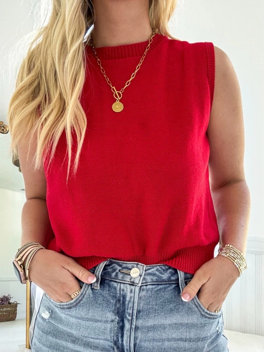 Women's Red Sleeveless Knit Tank Top by